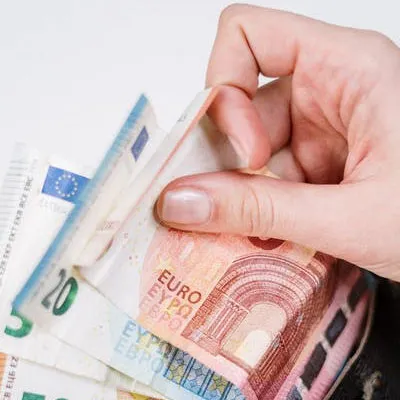 Cost regulation in pulp and paper industry and outcomes