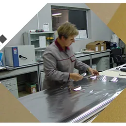 METALLIZED PAPERS