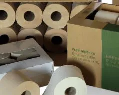 Carbon-neutral and plastic-free toilet and hand towel paper