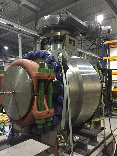 TRUNNION MOUNTED Ball (API 6A)