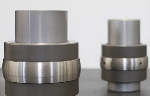 Special self-aligning ball bearing supports