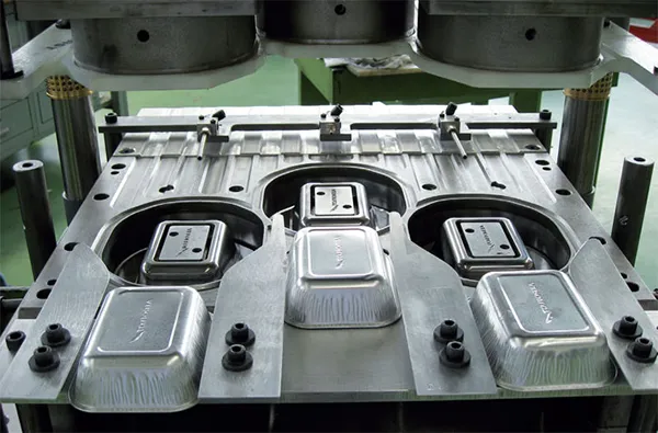 Mould for airline containers