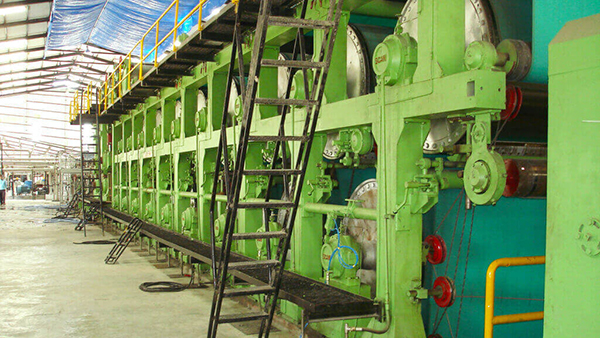 Dry end of the paper machine