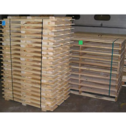 Custom Wood Pallets