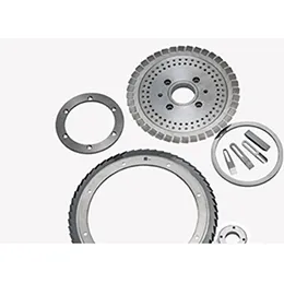 Rotary trimmer knives for web delivery systems